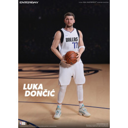 NBA Collection Figura Real Masterpiece 1/6 Luka Doncic 30 cm