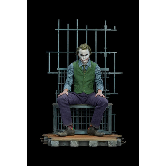Batman The Dark Knight Estatua Premium Format The Joker 51 cm